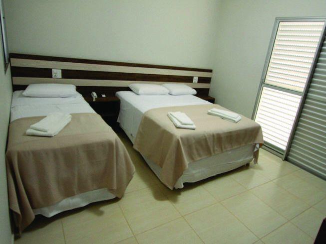 Hotel Avenida Joao Pinheiro Camera foto